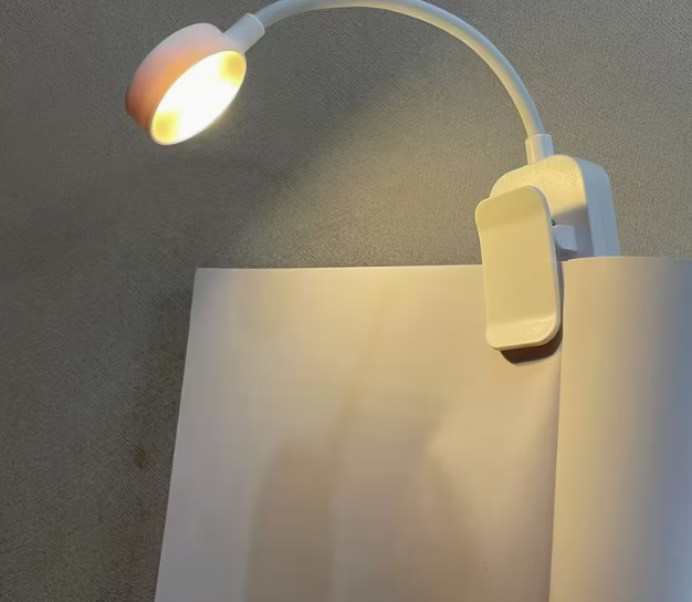 Modern LED Desk Lamp with Switch, USB Rechargeable Clip-On Desk Light, Flexible for Home Use, Portable Reading Lamp Suitable for Bedroom, Living Room, Kitchen